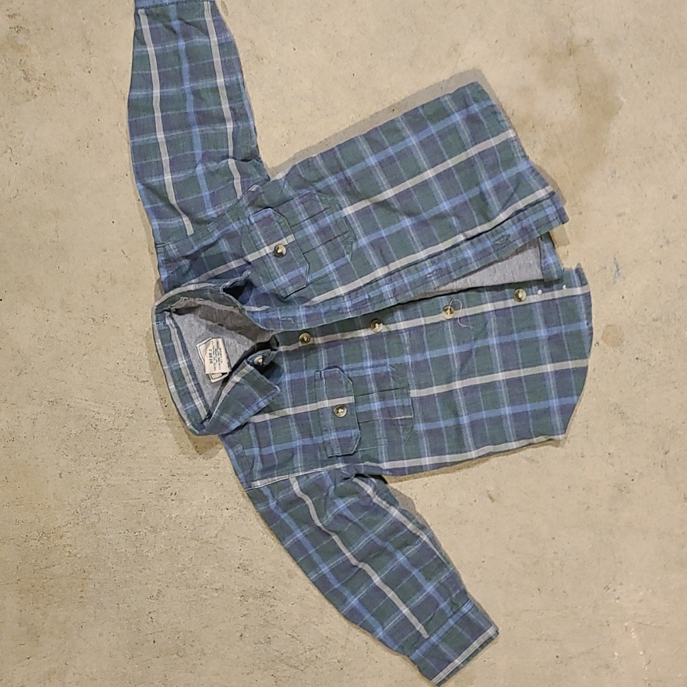 π£ Button up